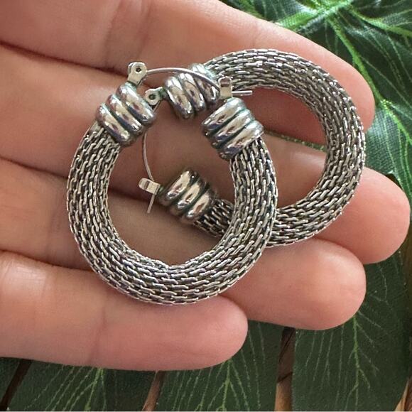 BOGO FREE Silver quality VTG mesh earrings hoops - Picture 2 of 5